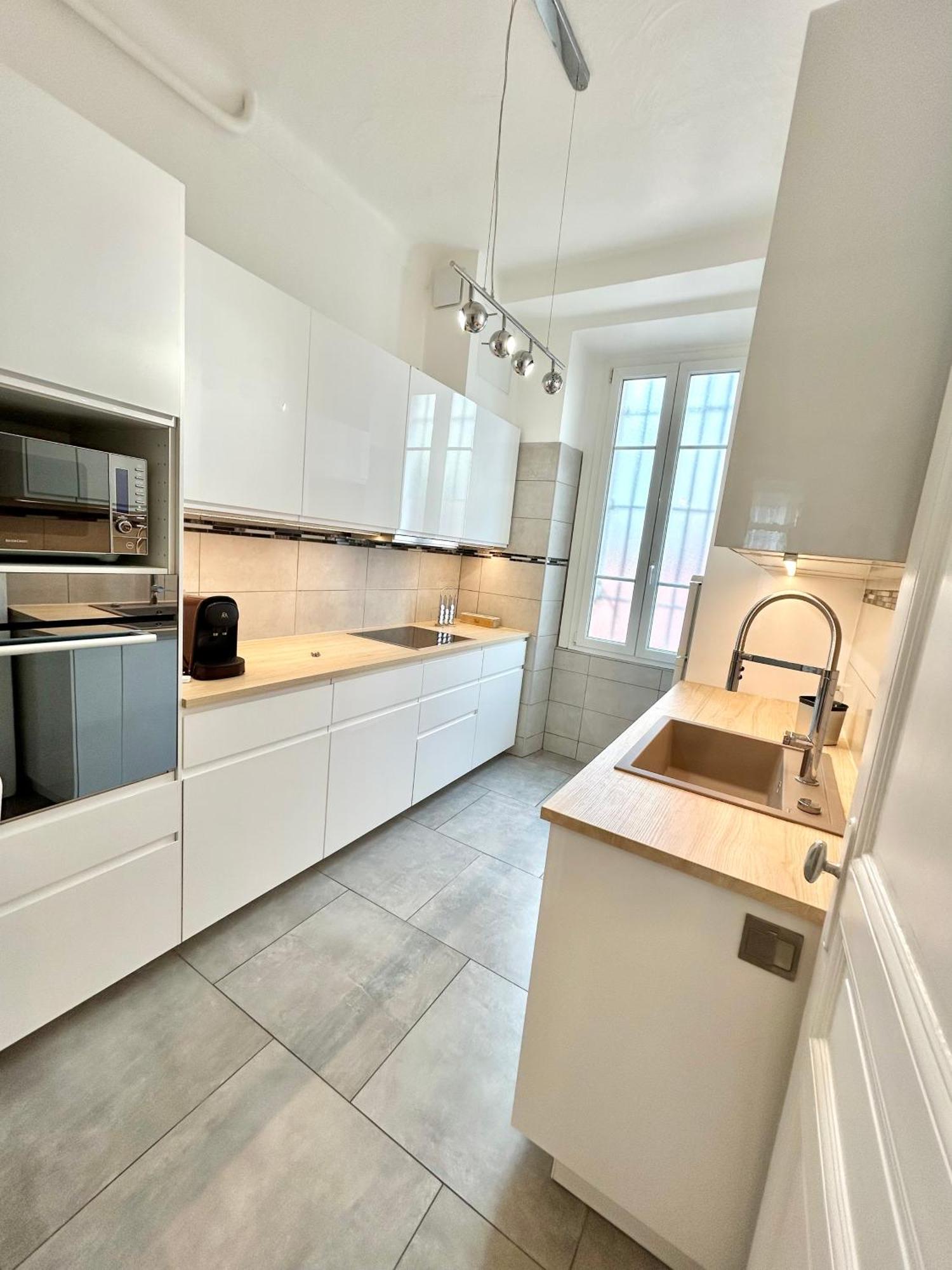 Amiral Courbet Apartment Жуан-Ле-Пин Екстериор снимка